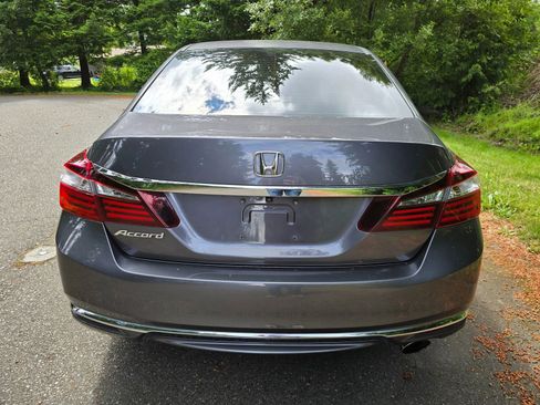 Used 2016 Honda Accord LX image 4