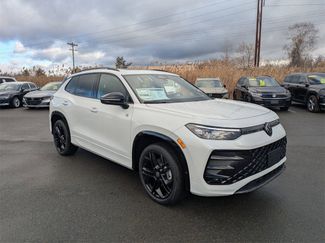 New 2026 Volkswagen Tiguan SE R-Line video 1