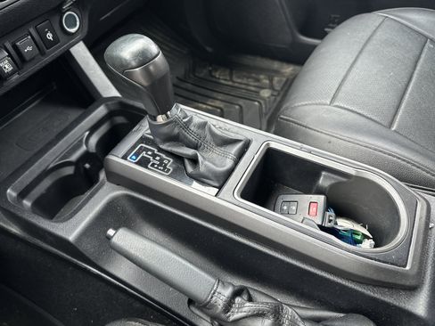 Used 2020 Toyota Tacoma TRD Sport image 23