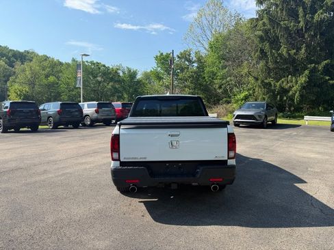 Used 2021 Honda Ridgeline Black Edition image 4