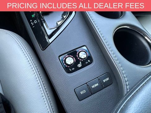 Used 2017 Toyota Avalon XLE Premium FWD image 7