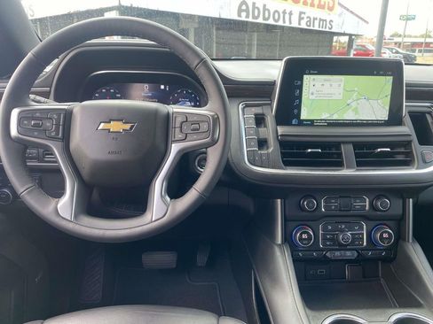 Used 2022 Chevrolet Tahoe LT w/ Luxury Package image 13