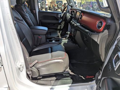 Certified 2023 Jeep Gladiator Rubicon w/ Cold Weather Group AWD/4WD image 19