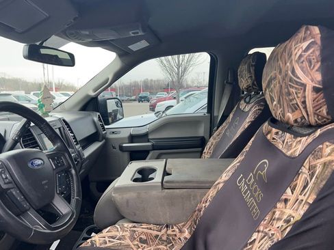 Used 2018 Ford F150 XLT w/ Equipment Group 302A Luxury image 6