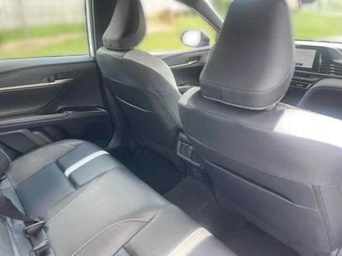 Used 2025 Toyota Camry SE FWD image 35