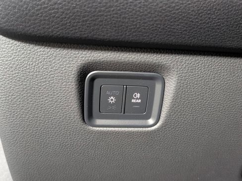 New 2026 Porsche Cayenne image 34