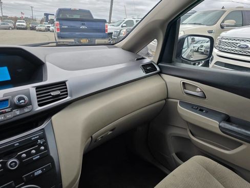 Used 2011 Honda Odyssey EX image 45