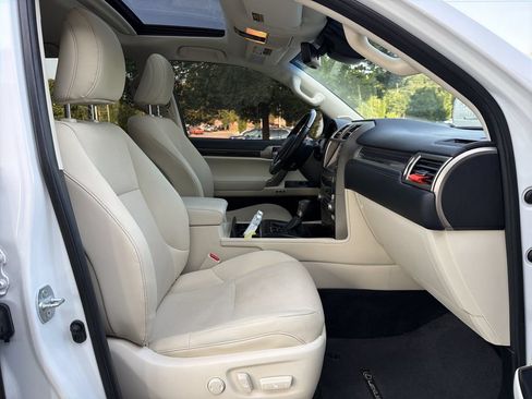 Used 2021 Lexus GX 460 Premium w/ Premium Package AWD/4WD image 25