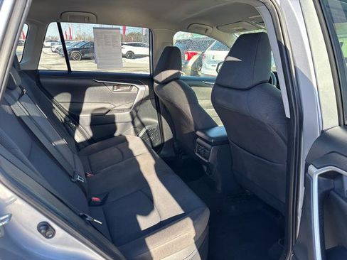 Used 2022 Toyota RAV4 LE image 13
