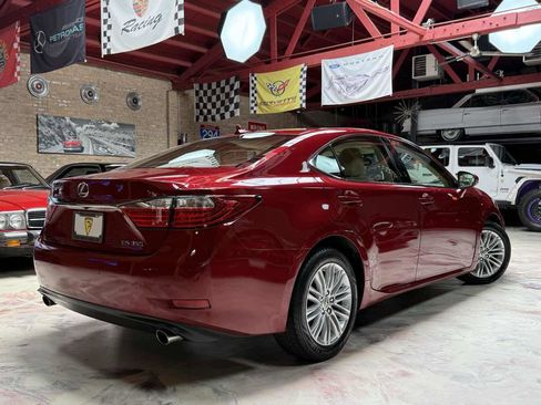 Used 2013 Lexus ES 350 w/ Luxury Pkg FWD image 4