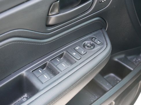 Used 2024 Honda Odyssey Sport image 19