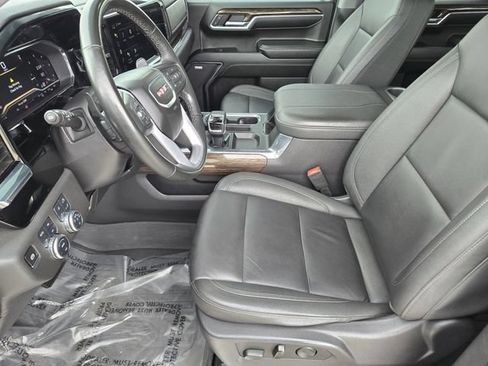 Used 2024 GMC Sierra 1500 Elevation w/ Elevation Premium Package AWD/4WD image 13