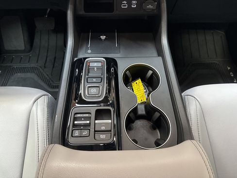 Used 2025 Honda Pilot EX-L image 22