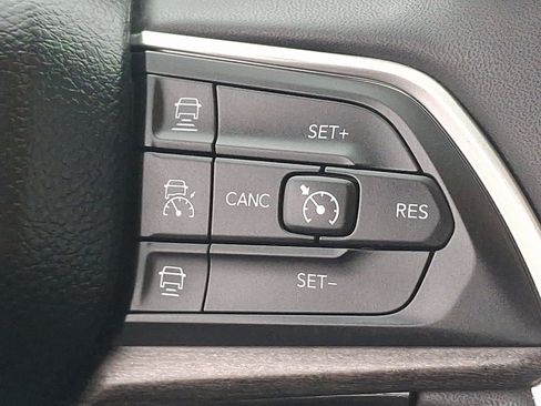 Certified 2023 Jeep Grand Cherokee L Limited w/ Black Appearance Package AWD/4WD image 23