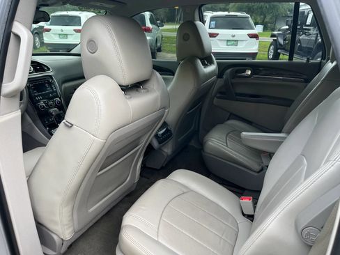 Used 2017 Buick Enclave Premium AWD/4WD image 26