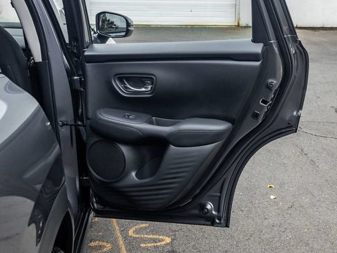 Used 2024 Honda HR-V LX image 16