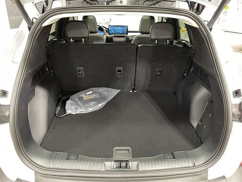 Used 2025 Ford Escape SE w/ PHEV Premium Package image 25
