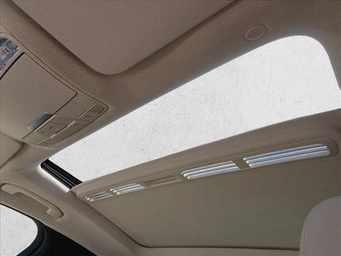 Used 2020 Mercedes-Benz C 300 Sedan image 14