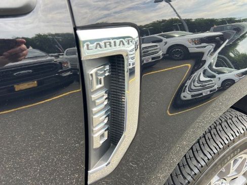 Certified 2022 Ford F350 Lariat w/ Lariat Value Package AWD/4WD image 38