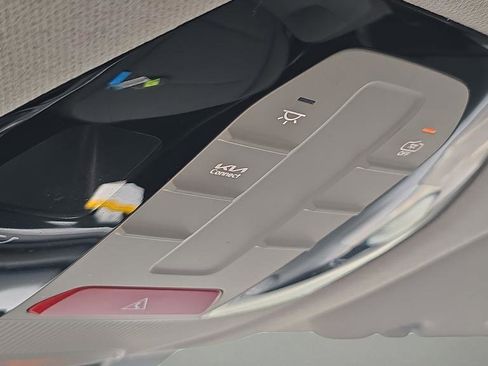 Used 2025 Kia K4 FWD image 26