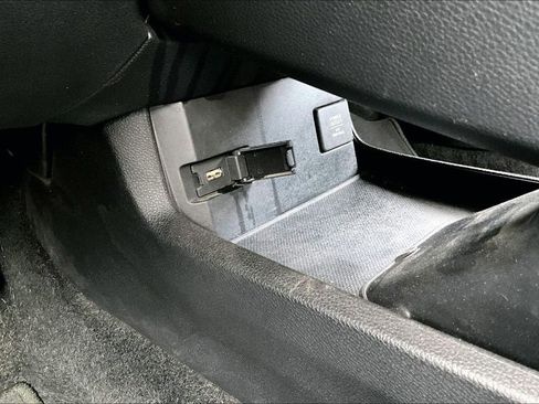 Used 2019 Honda Civic EX image 31
