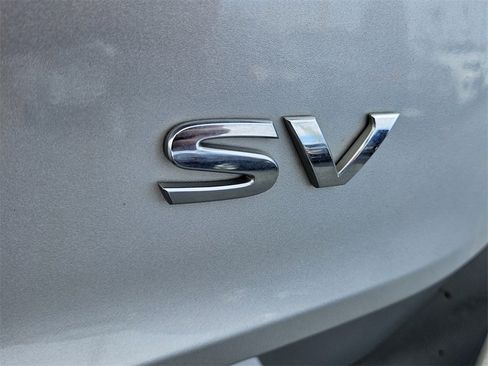 Used 2021 Nissan Rogue SV image 8