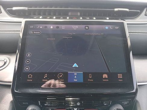 Used 2023 Jeep Grand Cherokee Limited image 22