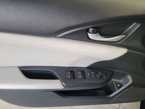 Used 2019 Honda Insight EX image 19