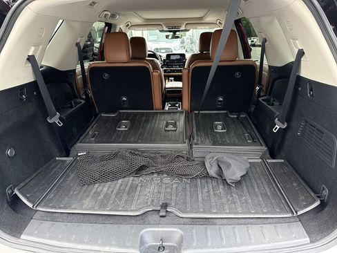 Used 2023 Nissan Pathfinder Platinum AWD/4WD image 18