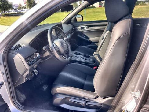 Used 2024 Honda Civic Sport image 3