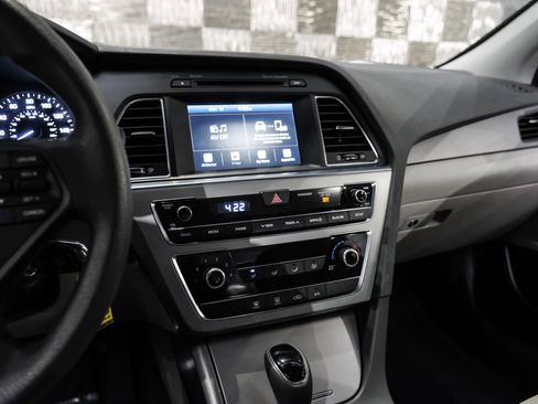 Used 2016 Hyundai Sonata SE FWD image 24