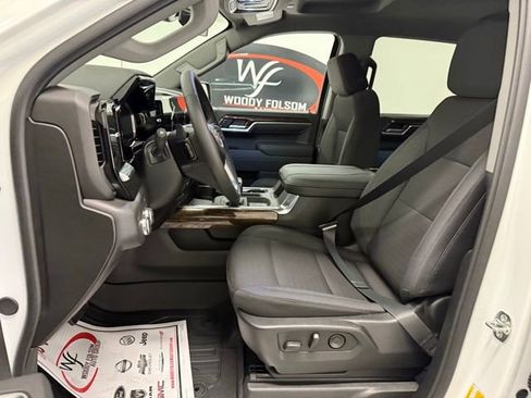 New 2026 GMC Sierra 1500 Elevation image 11