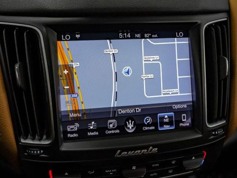 Used 2017 Maserati Levante S image 18