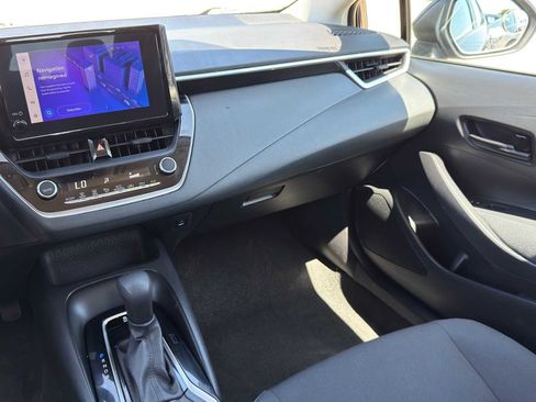 Used 2023 Toyota Corolla LE FWD image 28