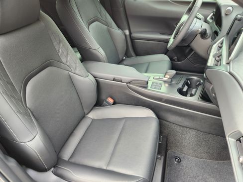 New 2026 Lexus UX 300h FWD image 6
