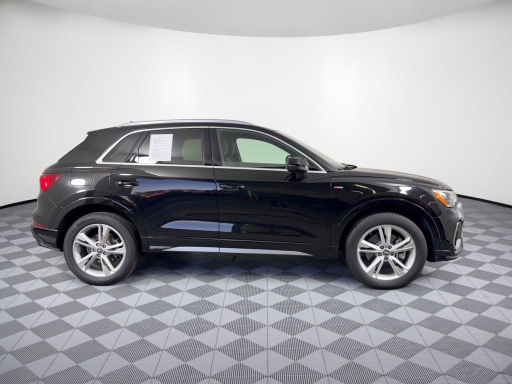 Used 2021 Audi Q3 2.0T Premium w/ Convenience Package AWD/4WD image 8