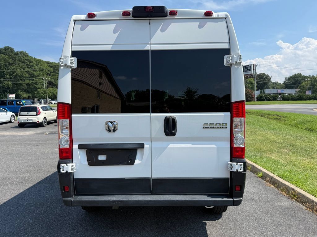 Used 2023 RAM ProMaster 2500 w/ Interior LED Lighting Group FWD image 5