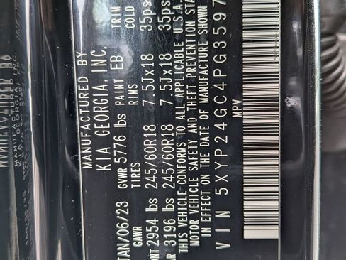 Used 2023 Kia Telluride LX FWD image 36