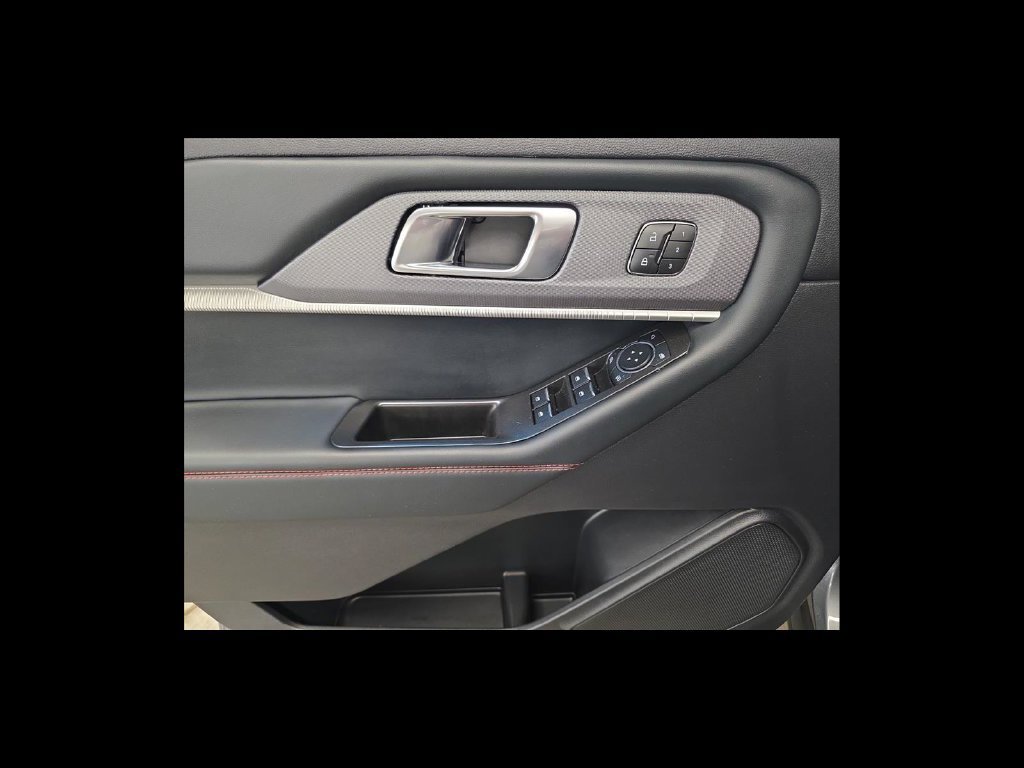 Used 2025 Ford Explorer ST-Line w/ Premium Package AWD/4WD image 12