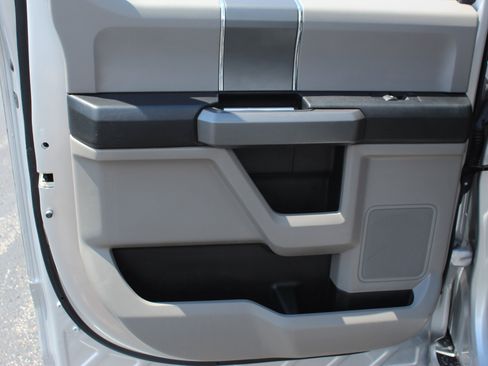 Used 2018 Ford F150 XLT w/ Equipment Group 302A Luxury AWD/4WD image 26