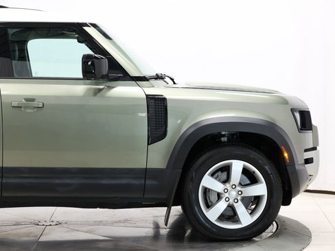 Used 2022 Land Rover Defender 110 SE image 61