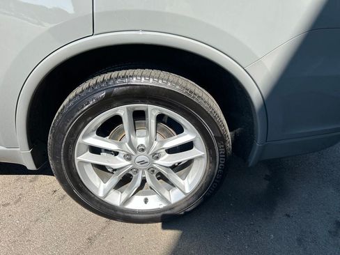 Used 2025 Dodge Durango GT AWD/4WD image 35