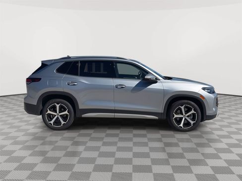 Certified 2025 Volkswagen Tiguan SE w/ Panoramic Sunroof Package AWD/4WD image 4