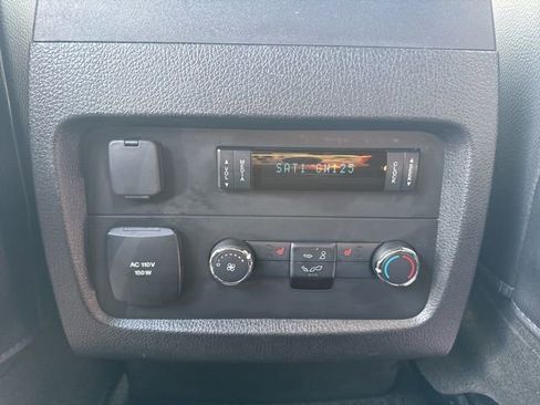 Used 2017 Ford Expedition EL Limited w/ Equipment Group 301A image 28