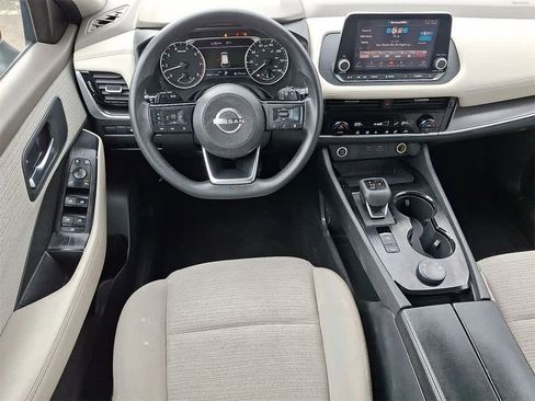 Used 2023 Nissan Rogue SV image 21