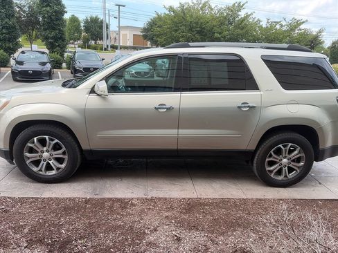 Used 2014 GMC Acadia SLT FWD image 8