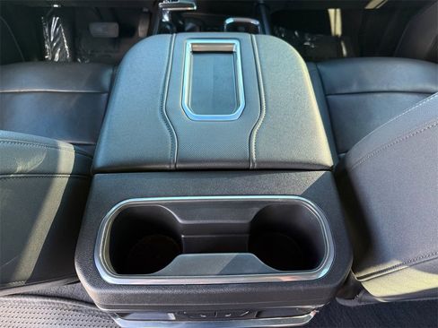 Used 2022 GMC Sierra 1500 SLT w/ SLT Premium Plus Package image 16