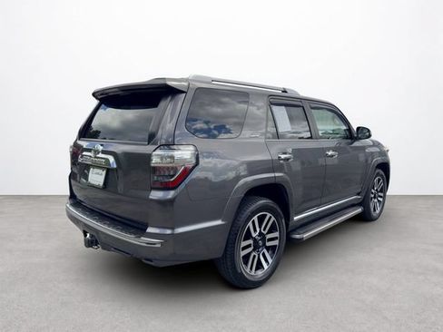 Used 2017 Toyota 4Runner Limited AWD/4WD image 5