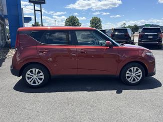 Used 2022 Kia Soul LX FWD video 2