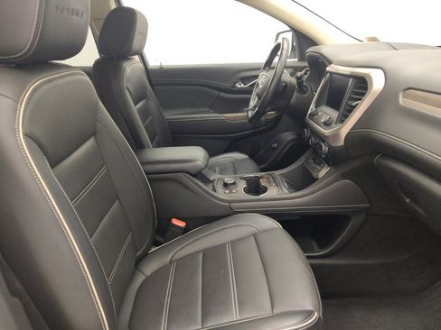 Used 2021 GMC Acadia Denali w/ Denali Technology Package FWD image 21